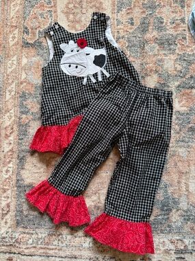 Girls Black Plaid Cow Appliqué Matching Set with Red Ruffle 4T
